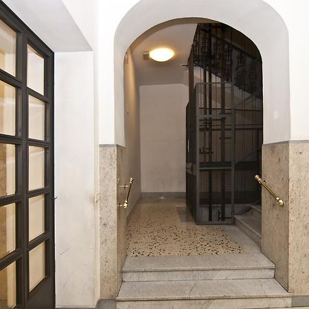 Piazza Risorgimento Studio Рим Экстерьер фото