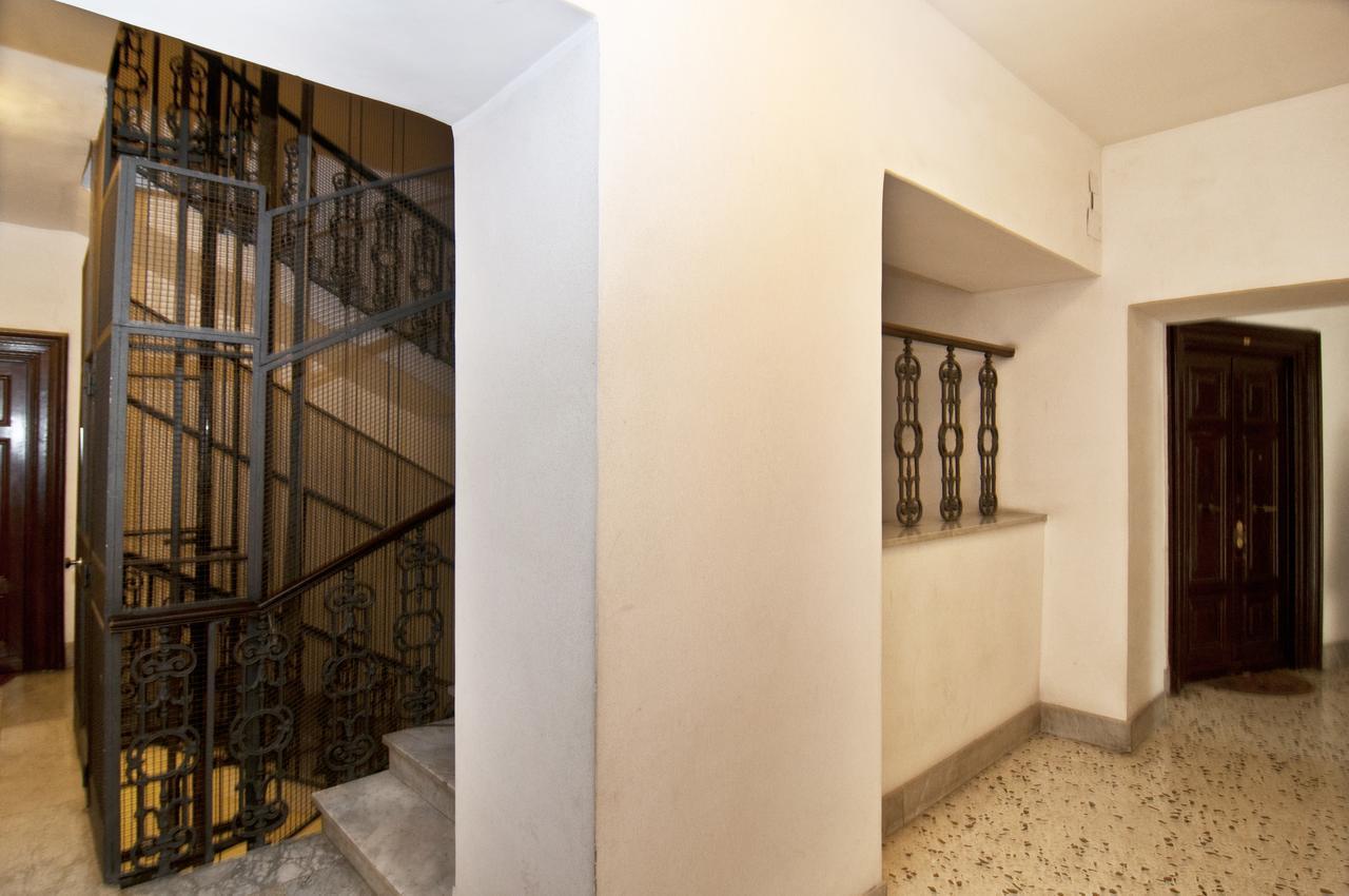 Piazza Risorgimento Studio Рим Экстерьер фото